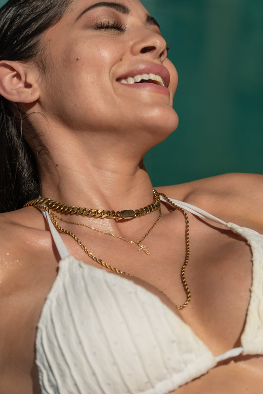 Collar Cruz Mini Dorado