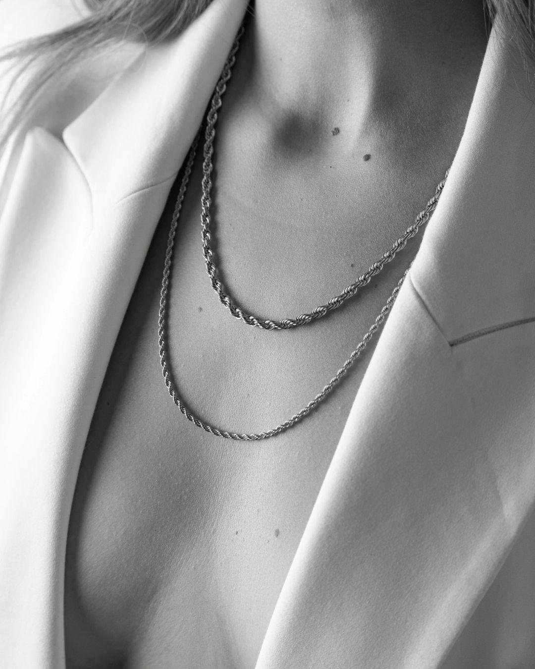 Collar Torsal Plateado Clasico
