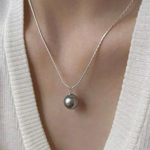 Collar Viator Perla Negra