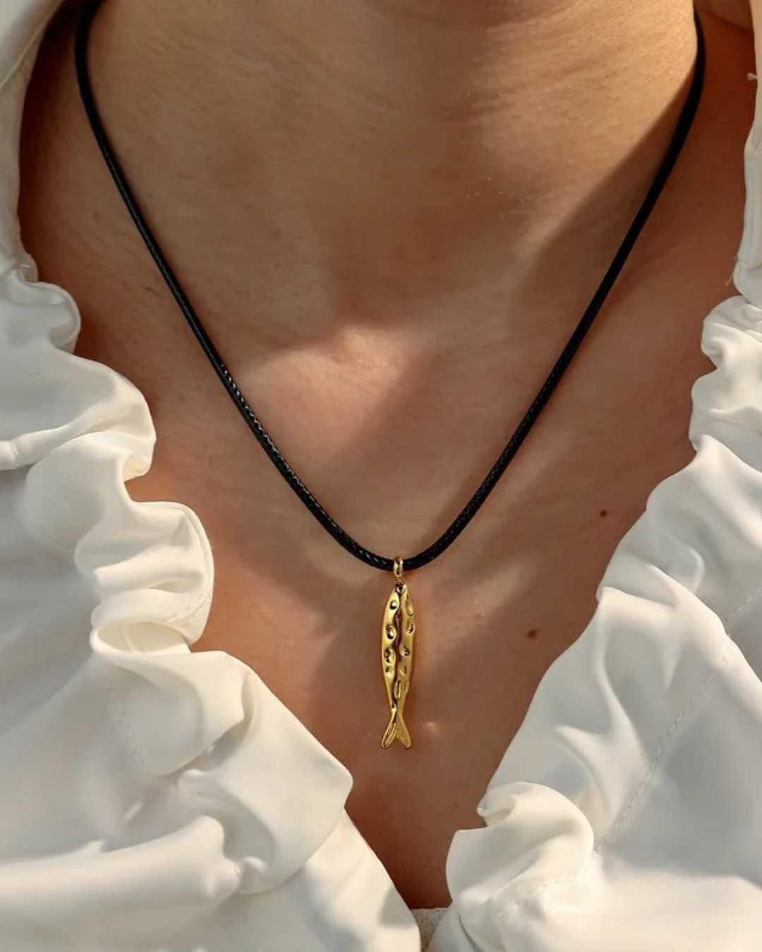 Collar Pedro Hilo Negro