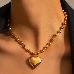 Collar Emily