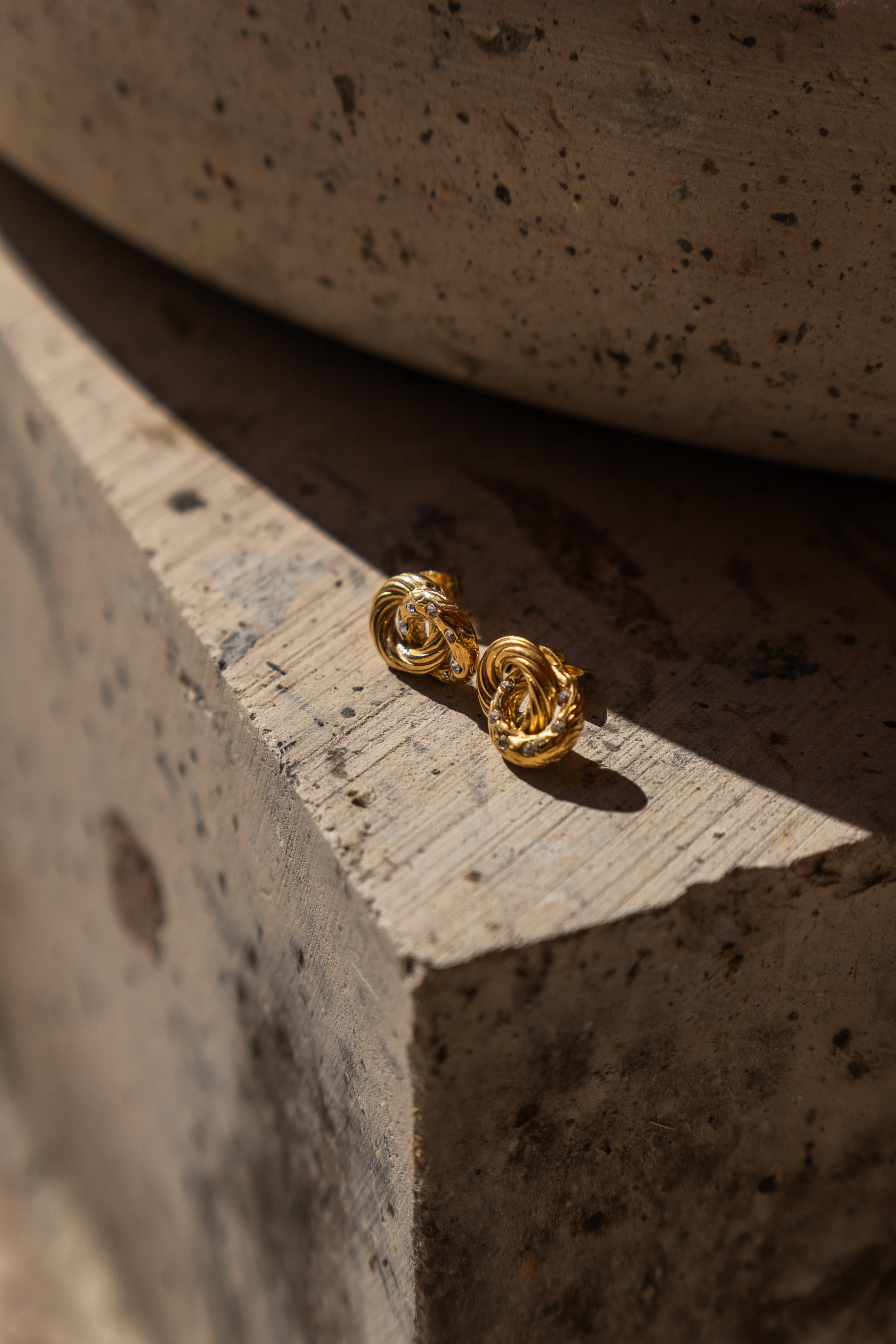 Aretes Entrelazados