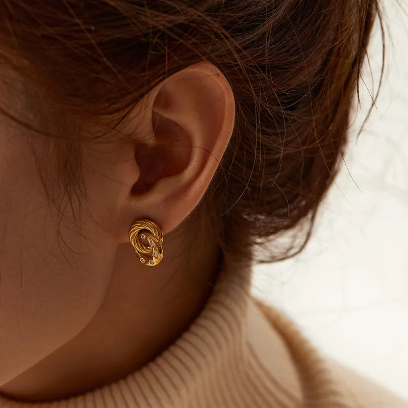 Aretes Entrelazados