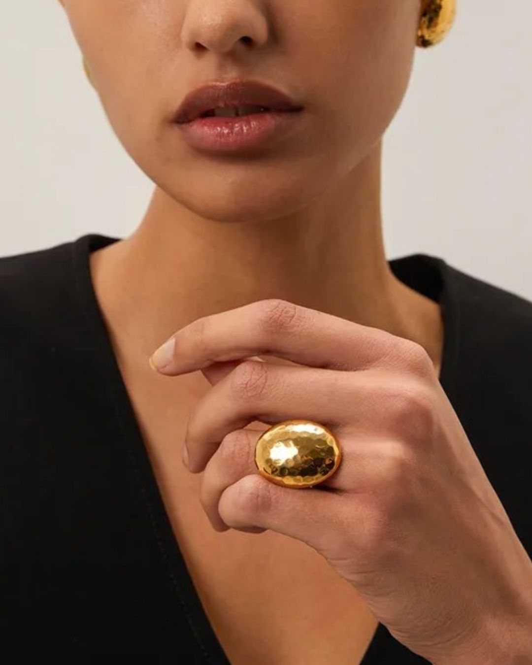 Anillo Grande Dorado Ajustable Epcot