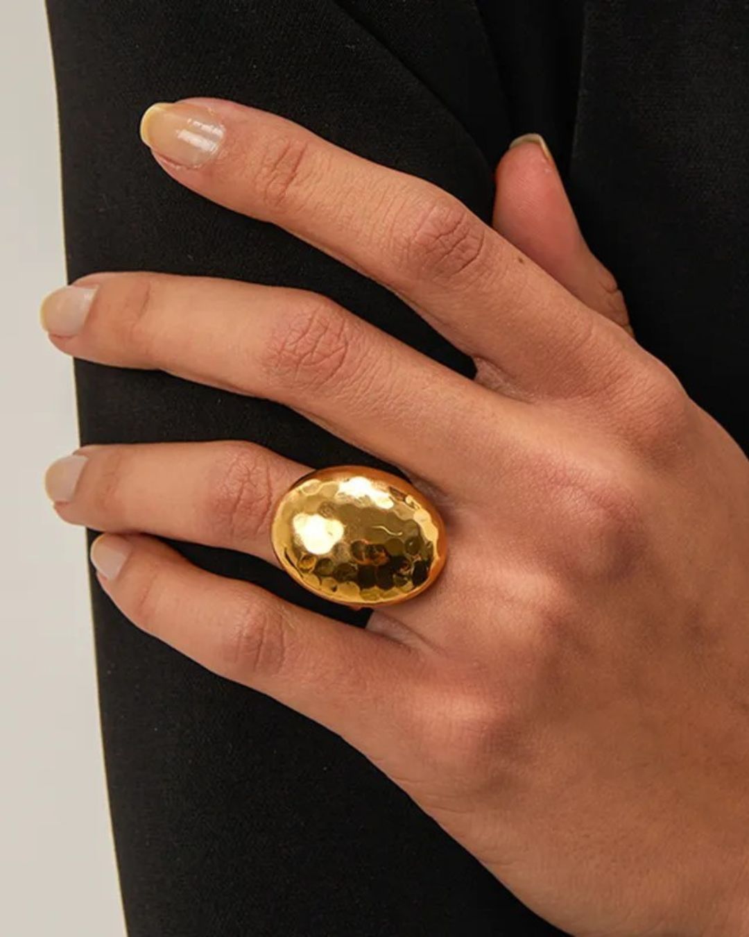 Anillo Grande Dorado Ajustable Epcot