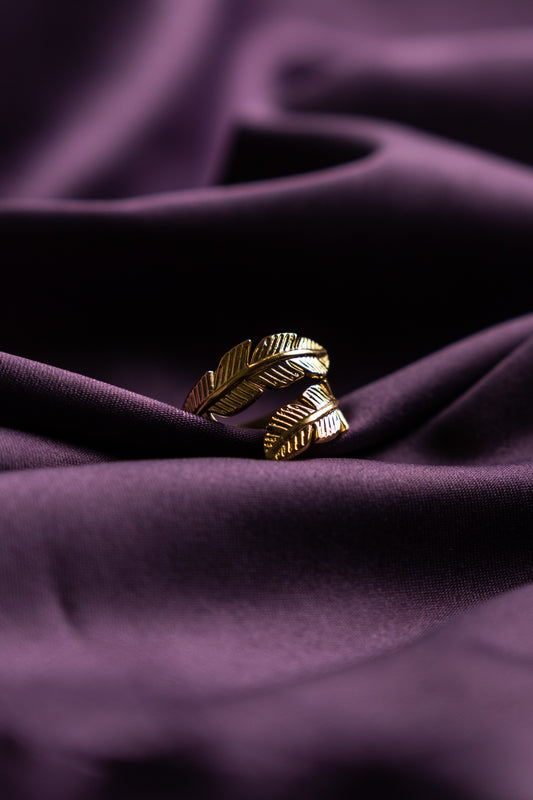 Anillo hojas Dorado